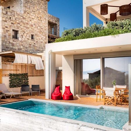 Petradi Suites كالاماتا المظهر الخارجي الصورة