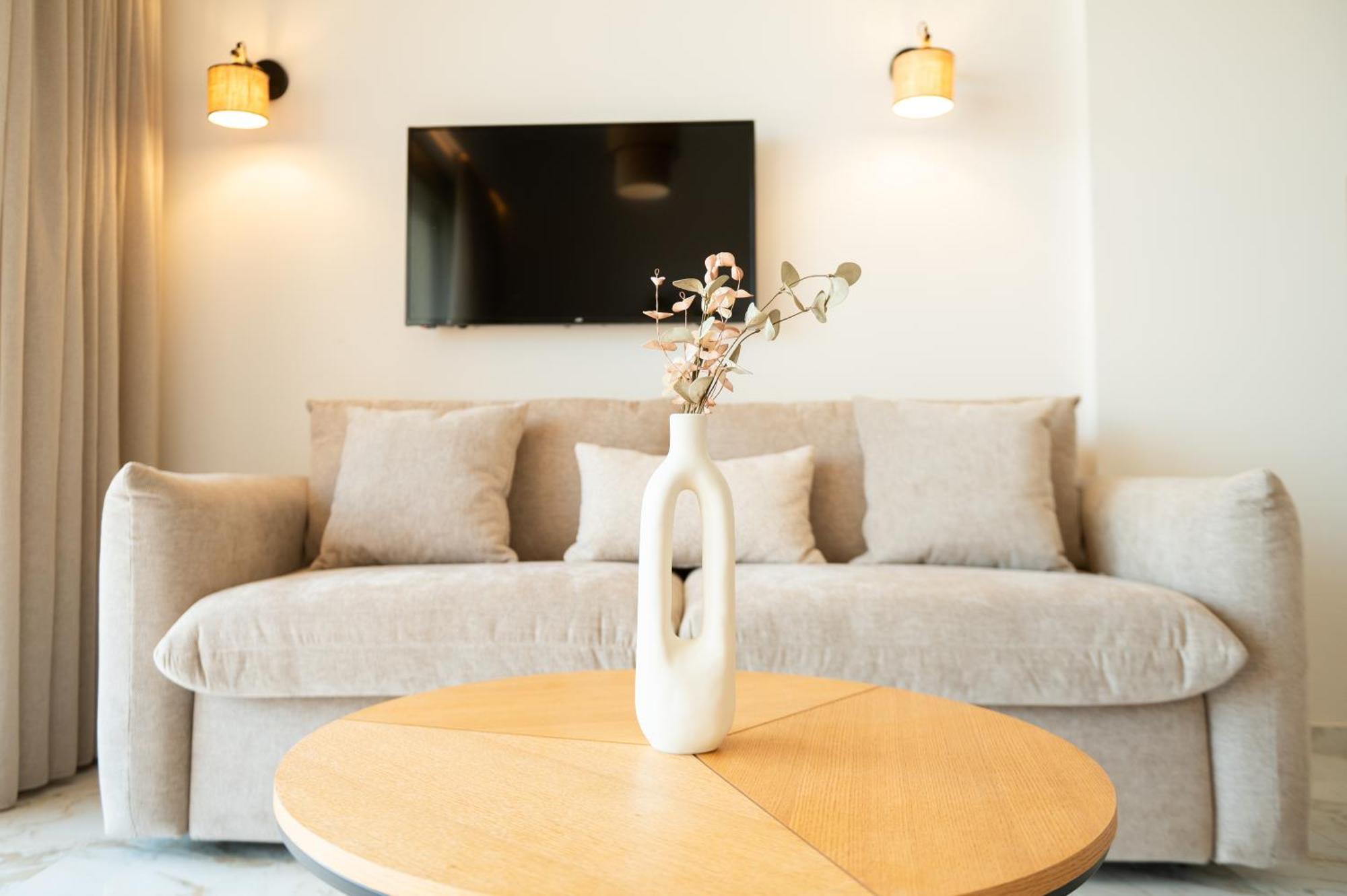 Petradi Suites كالاماتا المظهر الخارجي الصورة