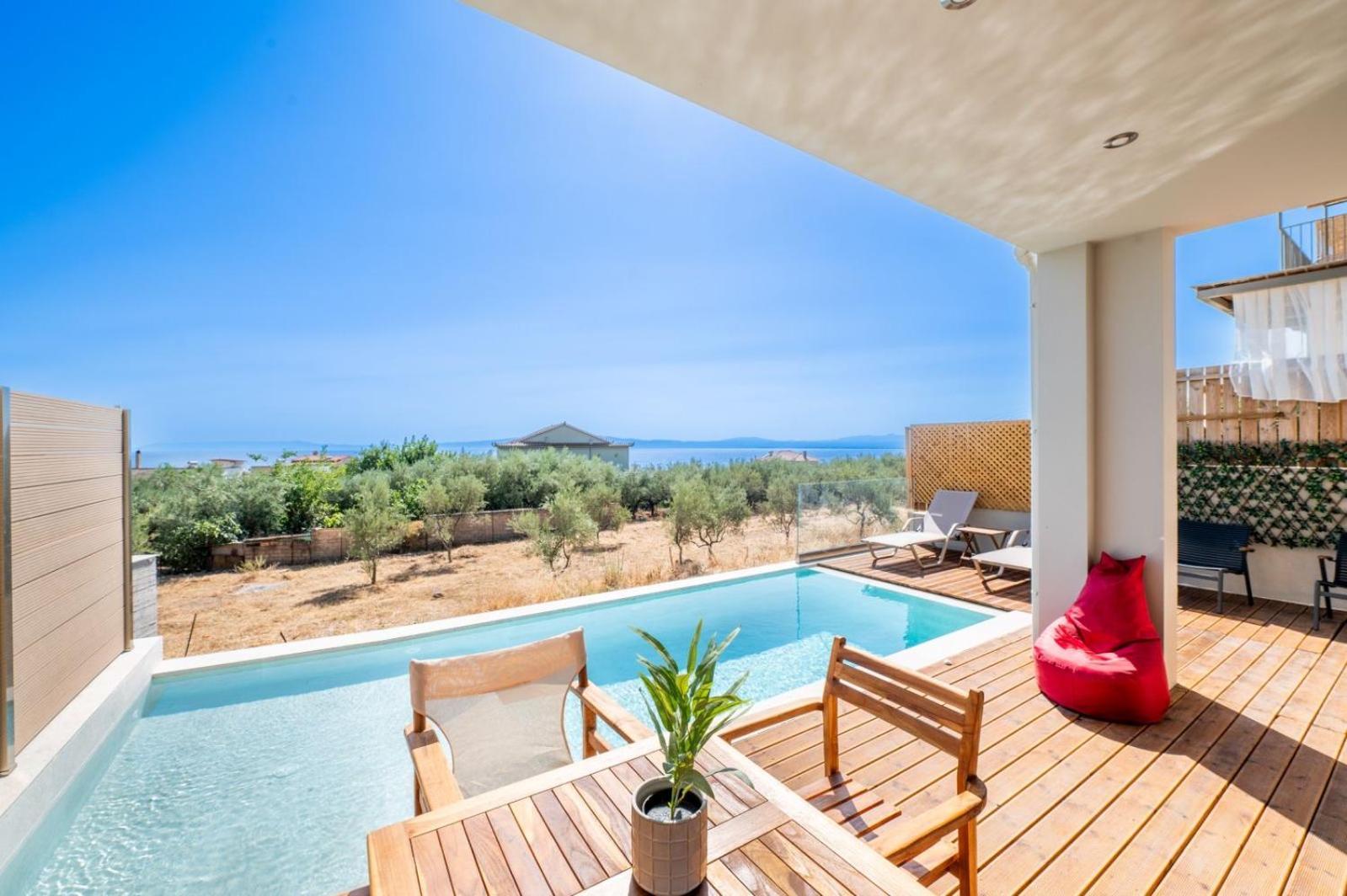 Petradi Suites كالاماتا المظهر الخارجي الصورة