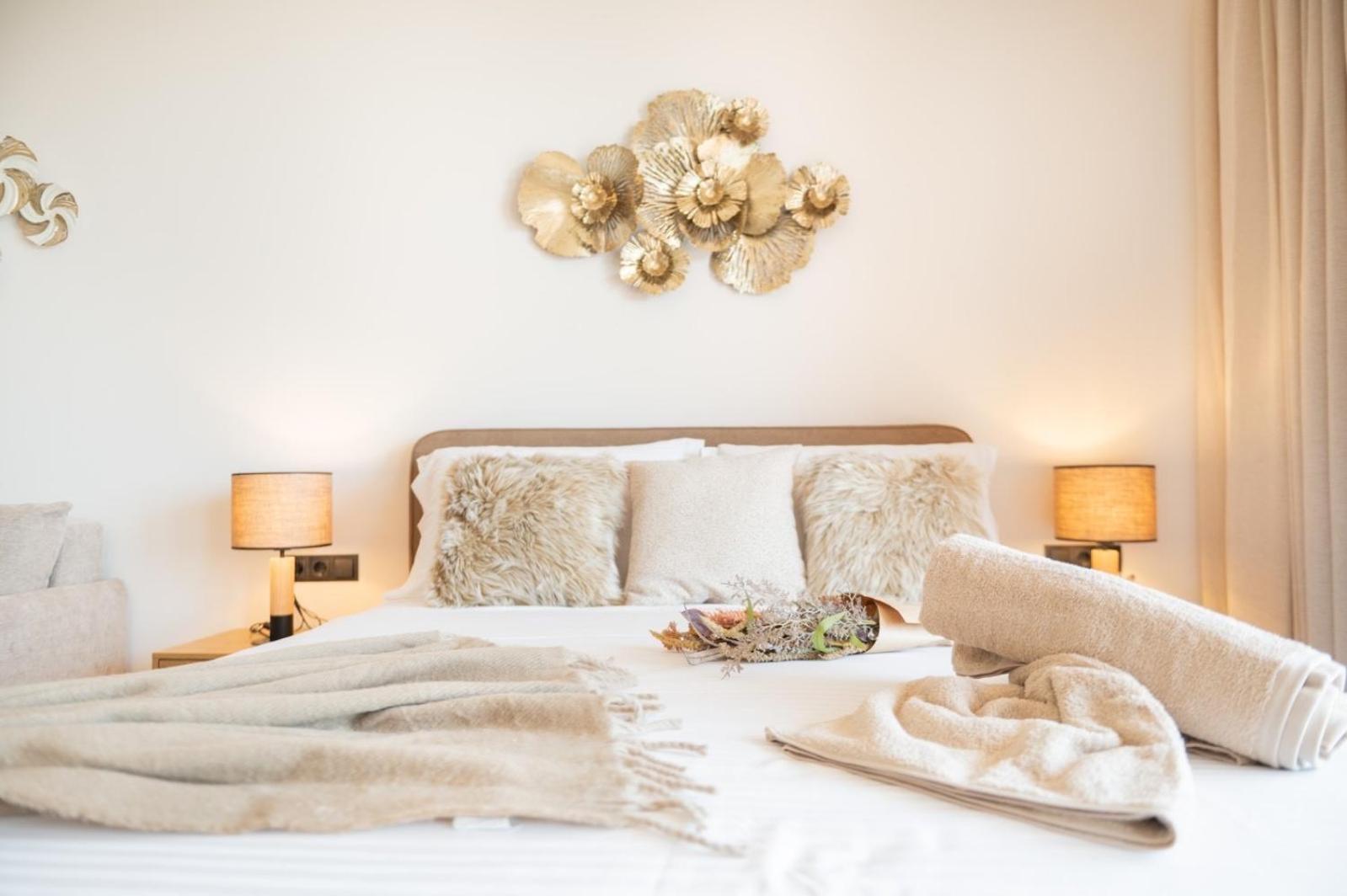 Petradi Suites كالاماتا المظهر الخارجي الصورة