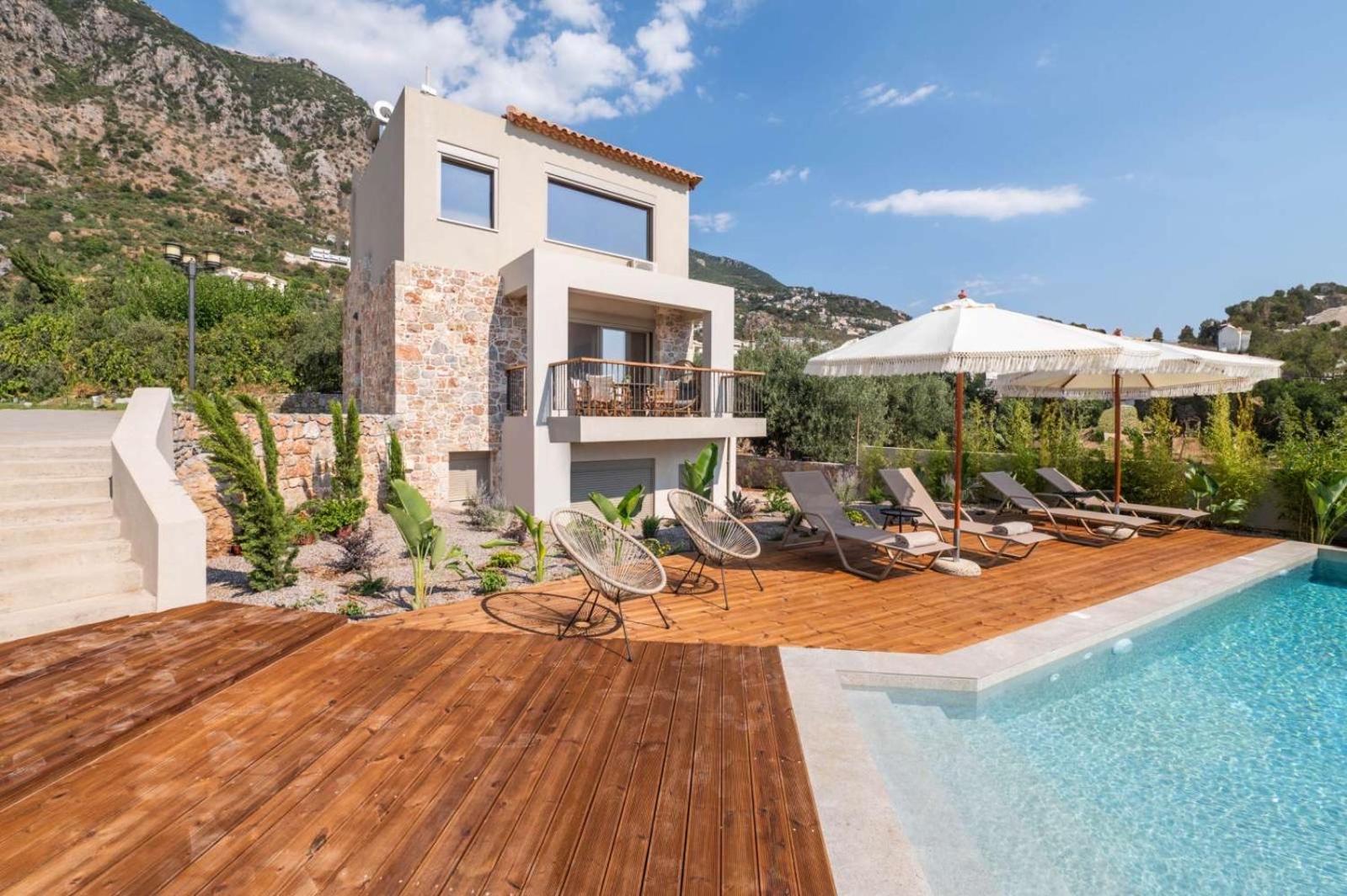 Petradi Suites كالاماتا المظهر الخارجي الصورة