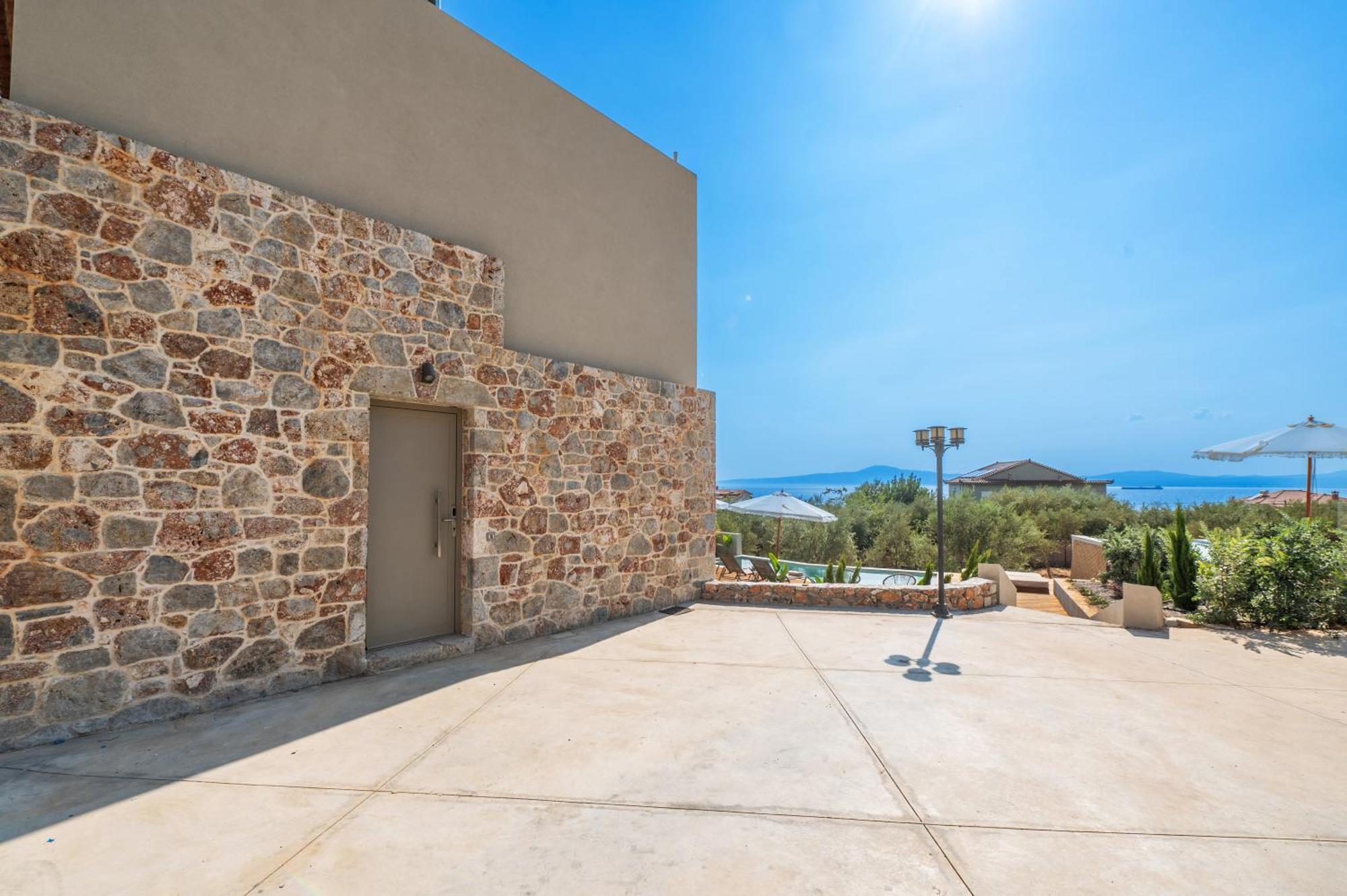 Petradi Suites كالاماتا المظهر الخارجي الصورة