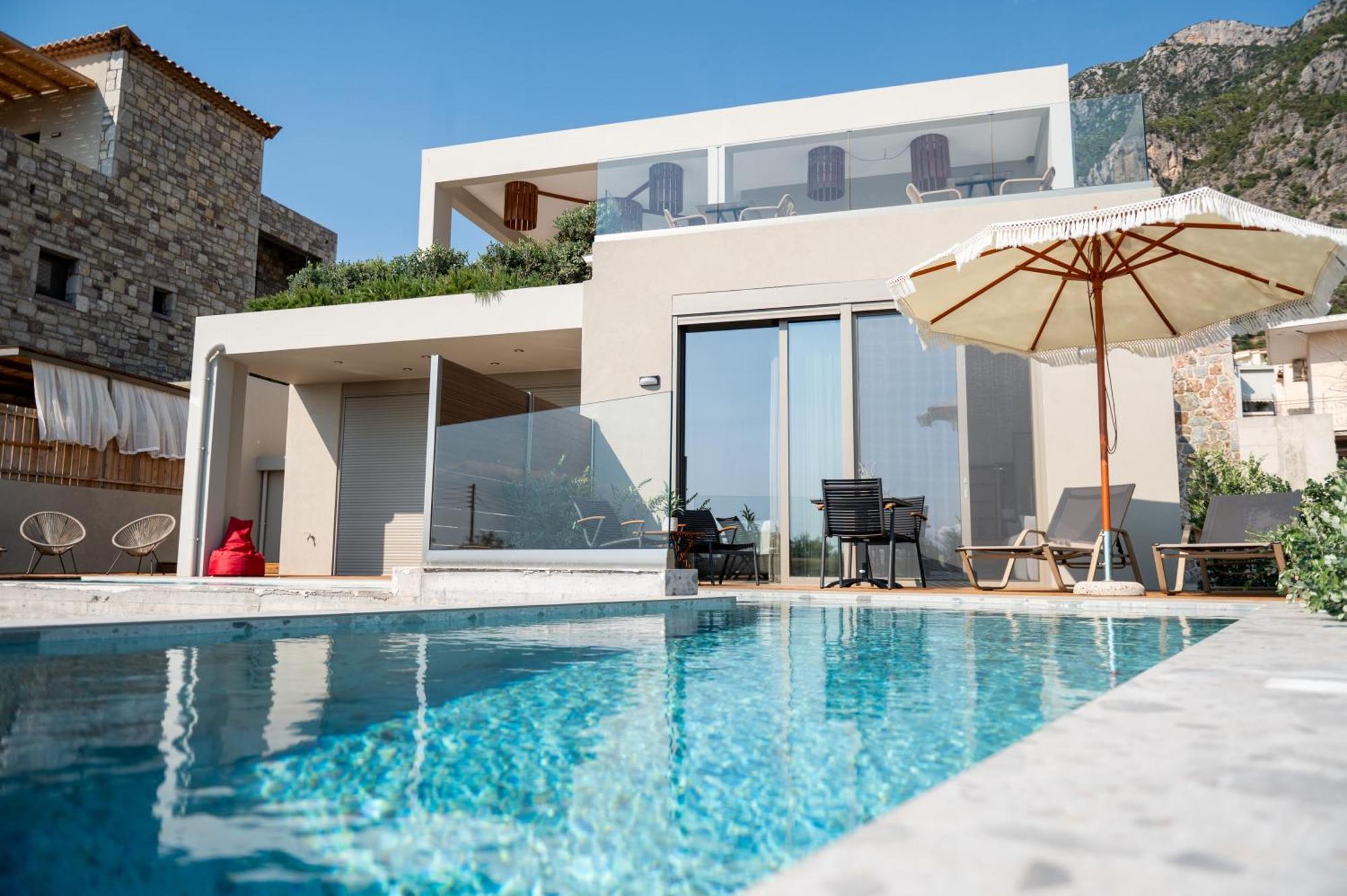 Petradi Suites كالاماتا المظهر الخارجي الصورة